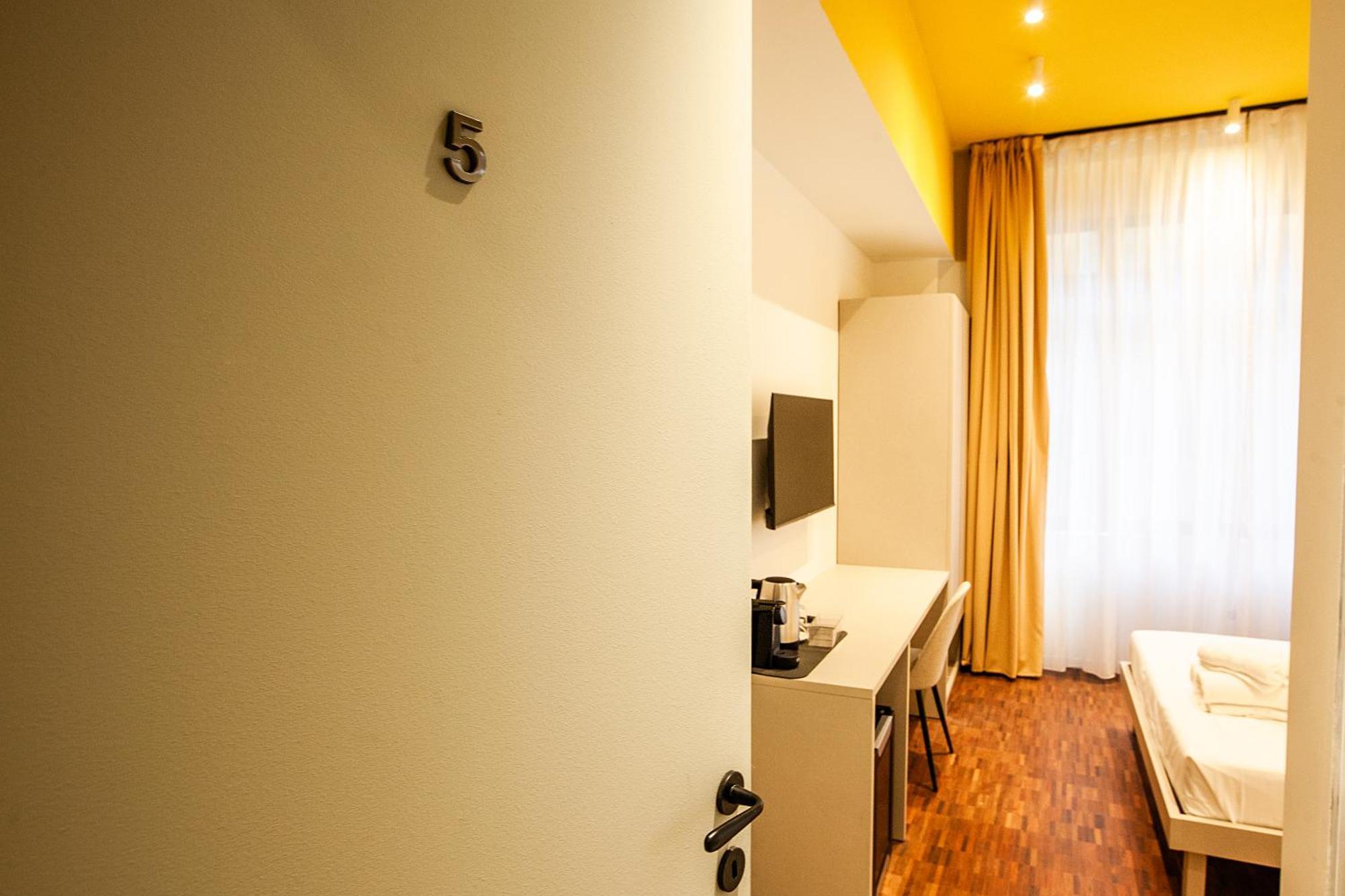 Cvm 19 Hotell Milano Eksteriør bilde